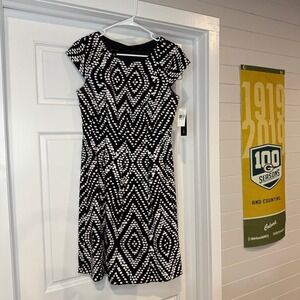 New With Tags!‎ AB Studios Black and White Size 6 Dress